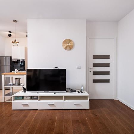 دوبروفينك Luxury Apartment Art المظهر الخارجي الصورة