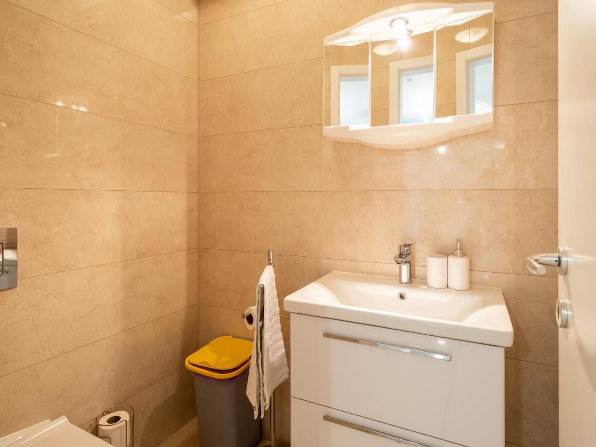 دوبروفينك Luxury Apartment Art المظهر الخارجي الصورة
